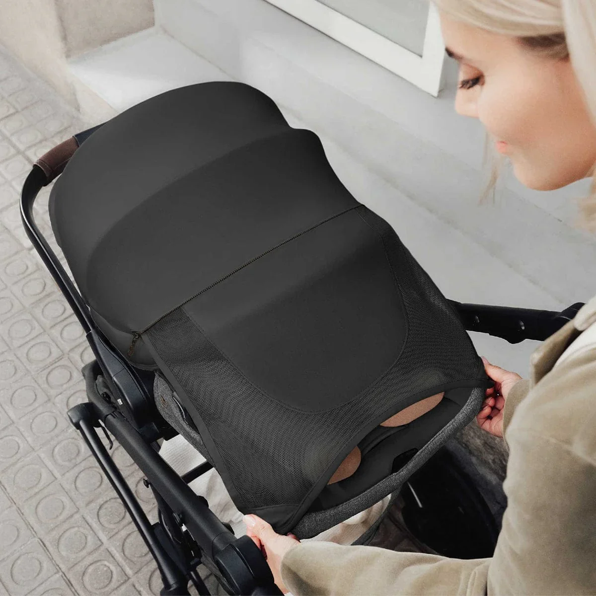 Romer Juni Infant Car Seat - Image 6
